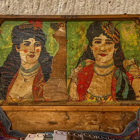 Museum - Relais & Chateaux 3* 우치사르